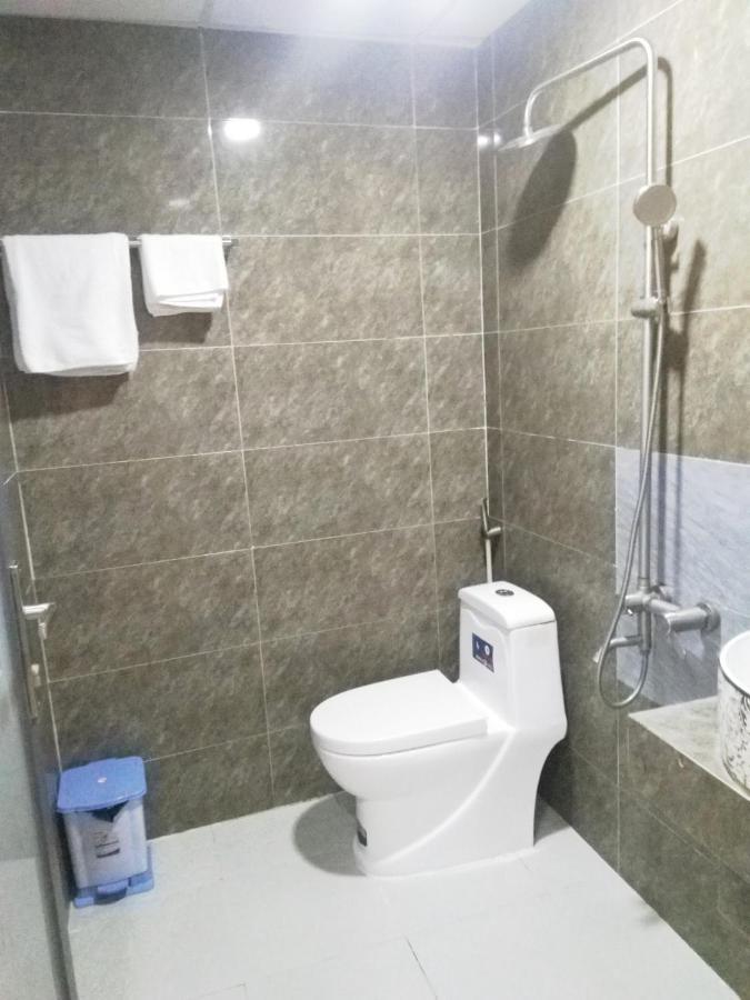 Hotel Khach San Gia Nghiem Bac Lieu Esterno foto